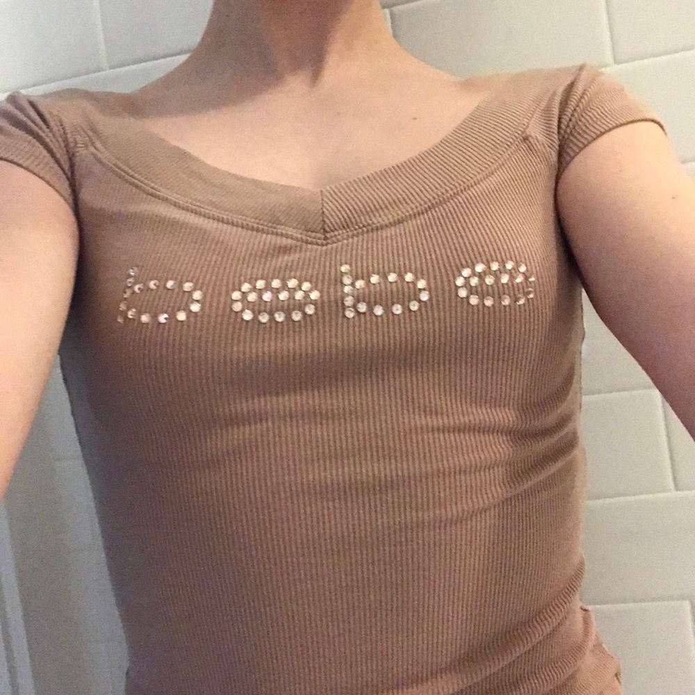 tan bebe T-shirt